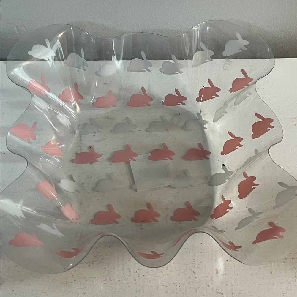 Clear Wavy Bowl with Pink and Gray Bunny Design